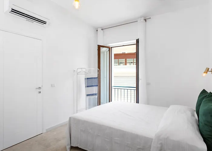 Homey Experience - Harbourview Retreat